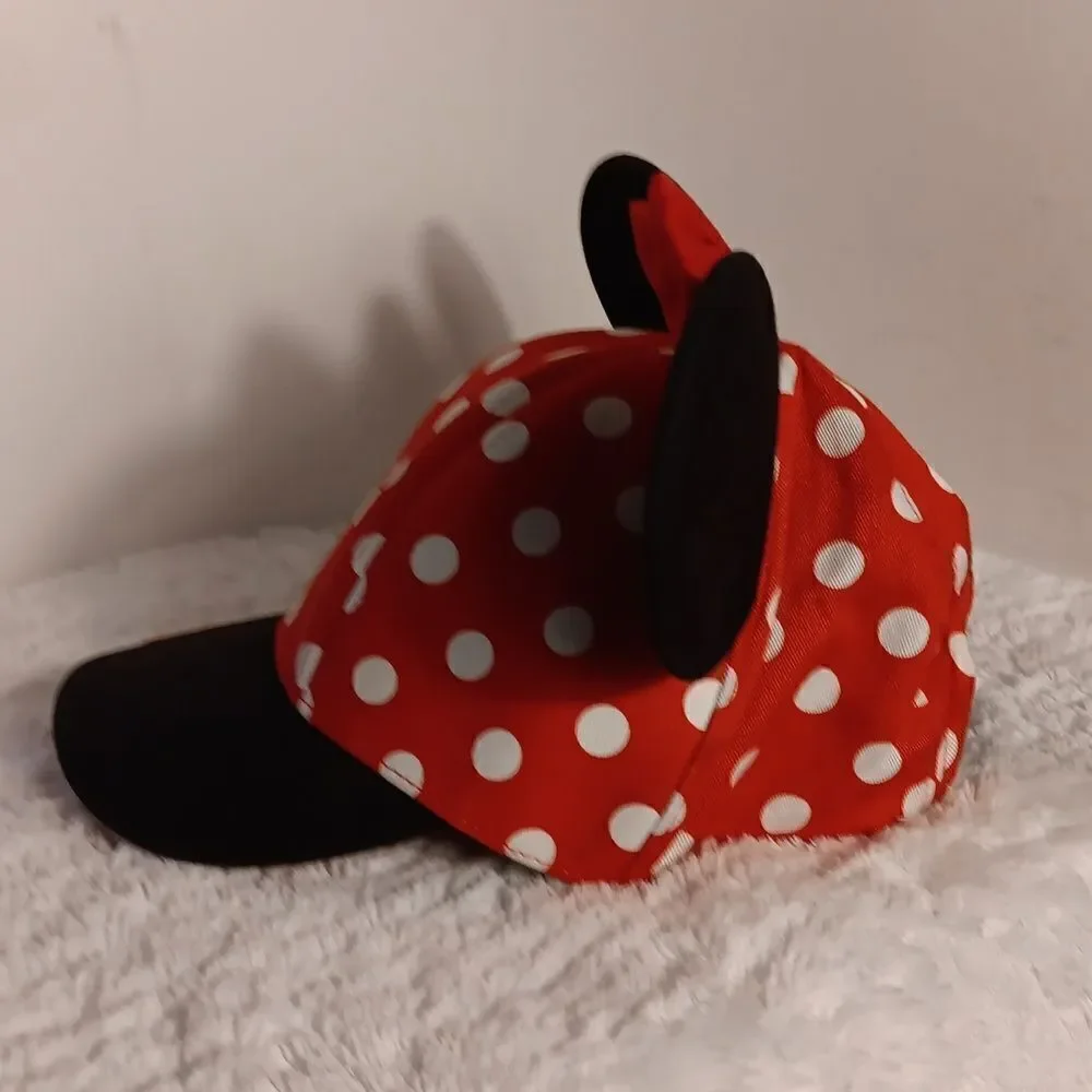Disney this red